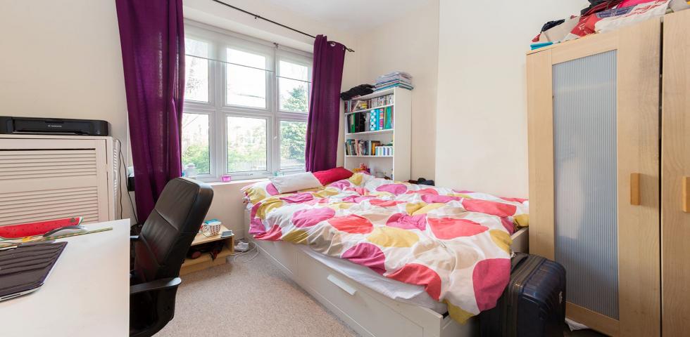 Modern Apartment Purves Road, Kensal Green